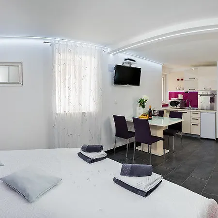 Piaceta Guest house 4*